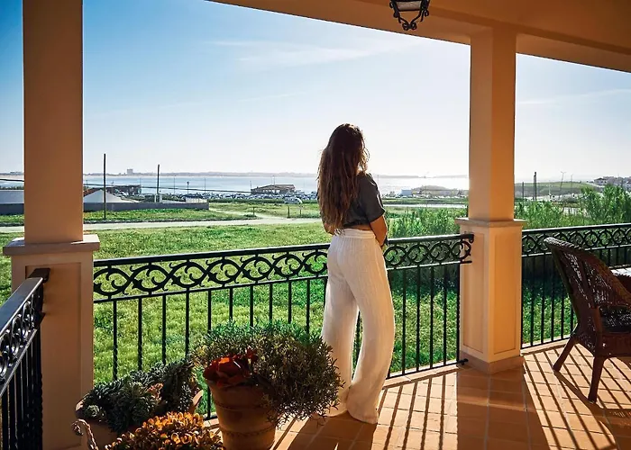 Silver Coast בליאל