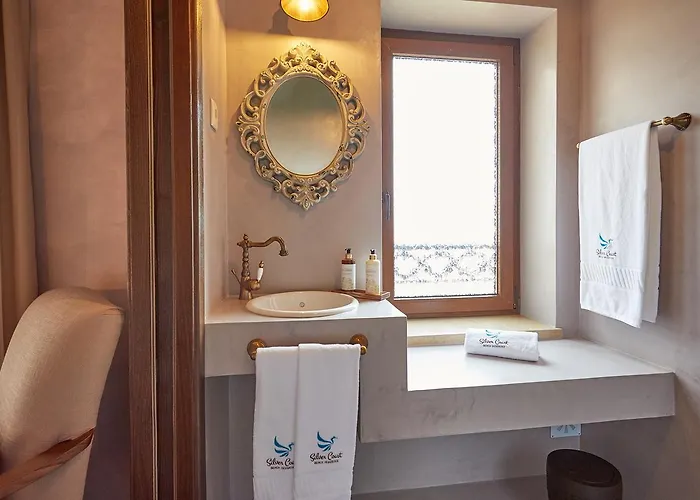 Silver Coast בליאל