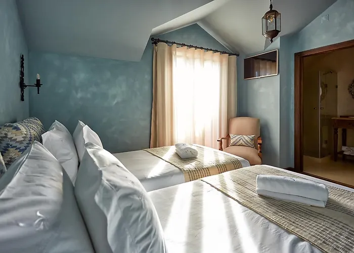 Silver Coast בית הארחה 4*